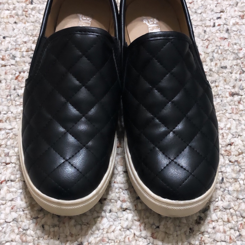 Black slip on▪️